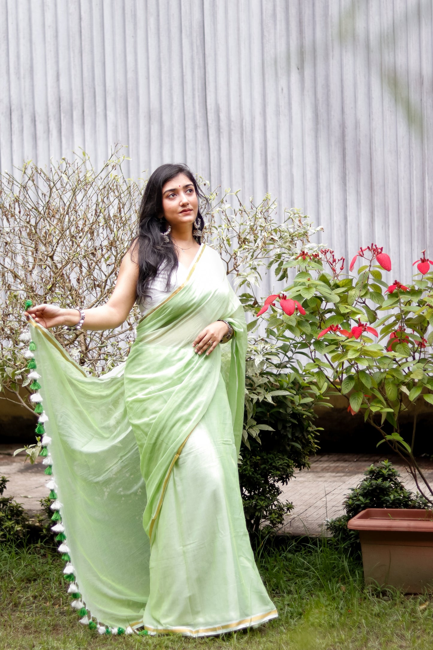 Mul cotton zari border- Soft green