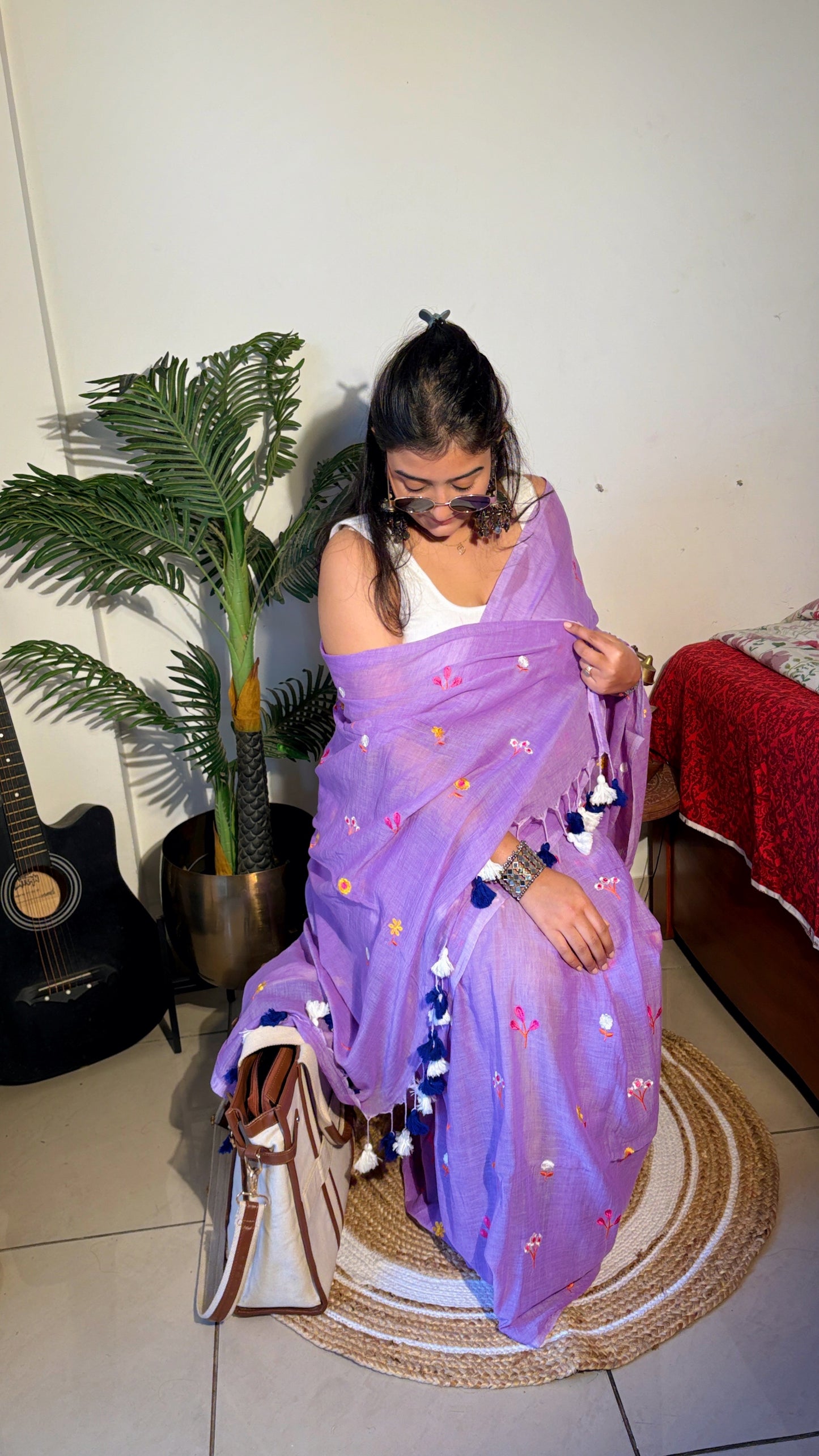Handloom Mul flower hand embroidered Saree- lavender